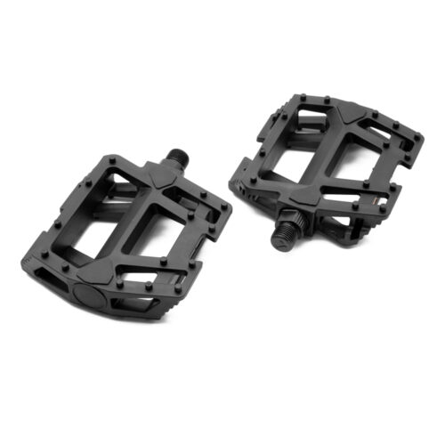 PEDAL DE PLASTICO 1/2 PLATAFORMA NEGRO DE 100MMX100MM EJE DE ACERO MOD. P667